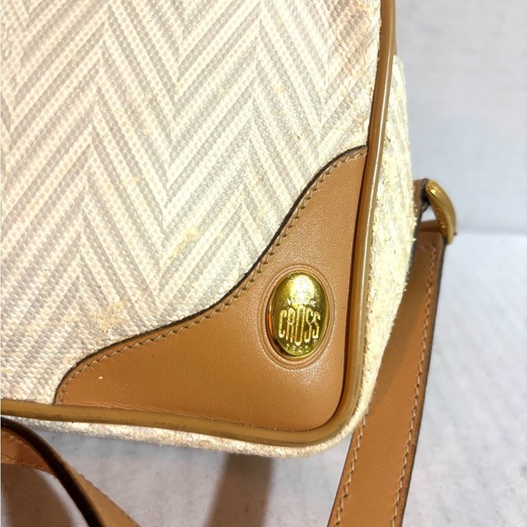 Mark cross beige canvas crossbody handbag - Picture 5 of 10